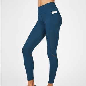 NWT Sweaty Betty Zero Gravity Leggings